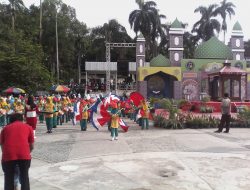 RIBUAN SANTRI ANTUSIAS IKUT PAWAI MTQ KE XXVII KOTA PANGKALPINANG