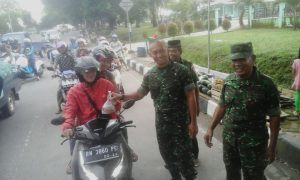 Kodim 0413 Bangka Bagikan 500 Paket Takjil