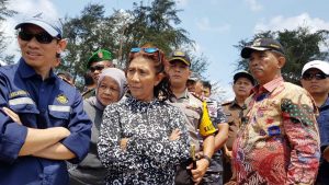 Susi Pudjiastuti Meminta Nelayan di Belitung Timur Tidak Khawatirkan Masalah Tambang