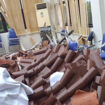 Ruang Rapat Dinas Kesehatan Pangkalpinang Roboh