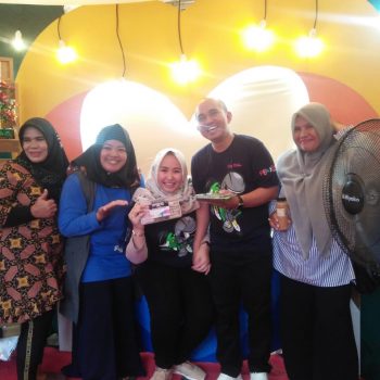 Ditemani Sang Istri Tercinta, Walikota Kunjungi Stand Pameran Pangkalpinang Fair