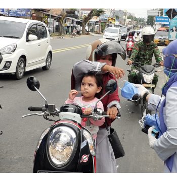 Produksi Libatkan Pengerajin Lokal, PT Timah Bagikan Masker