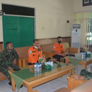 Danrem 045/Gaya Sambut Kepala Basarnas Babel Di Makorem 045/Gaya