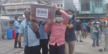 Pemakaman 2 Jenazah Korban Sriwijaya Air