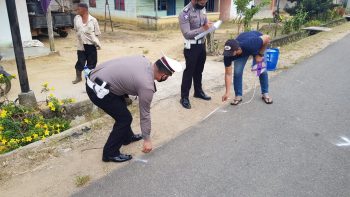 Hilang kendali Zuzuki Pick Up Menabrak Pejalan Kaki