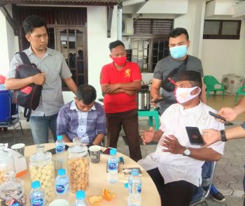 Ketua DDRD Kabupaten Bangka Ikut Serta Bagikan Masker Dalam Rangka HPN