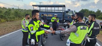 Polisi Bubarkan Balap Liar di Jalan Lintas Timur 