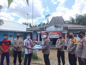 Kapolres Bangka Cek Posko PPKM Mikro dan Penyerahan APD