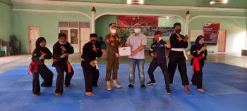 Tingkatkan Kemampuan Atlet Pencak Silat di Kecamatan Belinyu, PT Timah Tbk Bantu Matras untuk IPSI Belinyu   