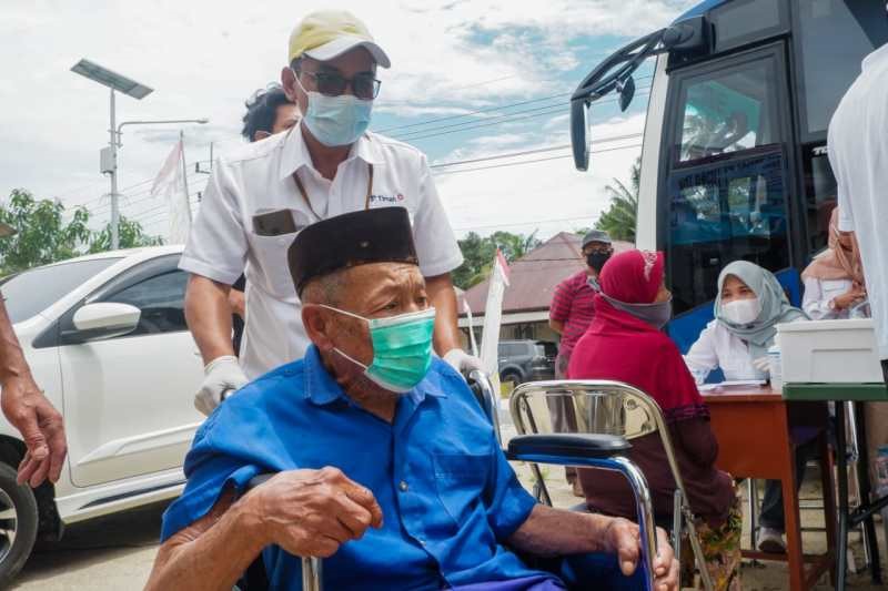 Mobil Sehat PT Timah Disambut Antusias Warga Desa Kulur
