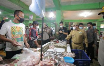 Stabilkan Harga Daging Sapi Jelang Lebaran, Gubernur Gelar Operasi Pasar