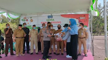 Hari Pangan Sedunia ke-41 Tahun, Wakapolres Babar Borong Makanan