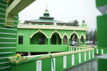 PT Timah Tbk Bantu Pembangunan Masjid Ilmal Yaqin Kebintik