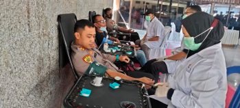47 Kantong Darah di Serahkan Polres Bangka ke PMI Sungailiat