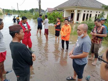 Walikota Pangkalpinang Datangi Rumah Warga Yang Kebanjiran