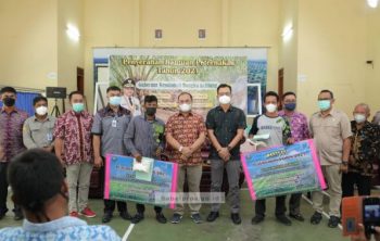 Gubernur Serahkan Bantuan untuk Peternak Sapi di Belitung dan Beltim