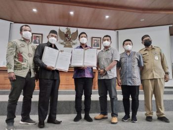 Memorandum of understanding DPRD Bangka Bersama Universitas Bangka Belitung