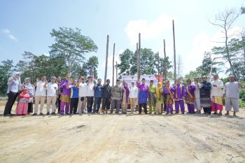 Menjaga Tradisi, Melestarikan Adat Suku Mapur