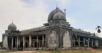 PT Timah Tbk Bantu Renovasi Masjid Al Inayah Belinyu