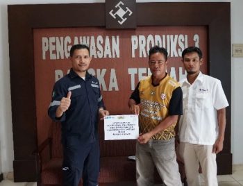 Dukung Kemunculan Atlet Sepak Bola Baru, PT Timah Tbk Dukung SSB Tamtama Kurau
