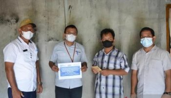 Terima Bantuan dari PT Timah, Riduan Akhirnya Bisa Buka Usaha Toko Kelontong Lagi