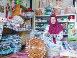 Buat Beragam Kerajinan, Mitra Binaan PT Timah Olah Barang Bekas Jadi Cuan