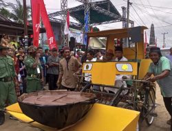 PT Timah Tbk Dukung Sedekah Kapong Kundi Bersatu di Desa Kundi