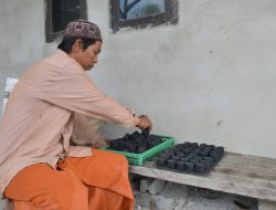 Kampung Kelapa di Kelurahan Jelitik Kembangkan Briket dari Tempurung Kelapa Jadi Sumber Ekonomi Baru