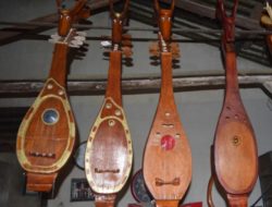 Lestarikan Musik Tradisional, PT Timah Hadirkan Grup Dambus Panglima Angin Di jamuan Malam HUT ke 22 Babel