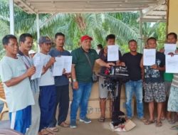 Tingkatkan Hasil Tangkapan Nelayan, PT Timah Tbk Serahkan 10 Unit Mesin Tempel ke Forum Masyarakat Pesisir Bakit