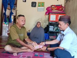 Ringankan Biaya Pengobatan Warga Bangka Barat, PT Timah Serahkan Bantuan untuk Suryandi