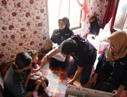 Bersama Relawan Bakti BUMN, PT Timah Tbk Berikan Makanan Tambahan dan Edukasi tentang Stunting di Beltim