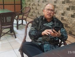 Advokat Senior Soroti Penggunaan Logo KPU di Baliho Relawan Kotak Kosong