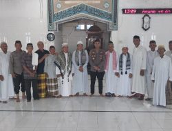 Gelar Safari Jumat, Kapolsek Pemali Ajak Warga Tingkatkan Keamanan dan Ketertiban