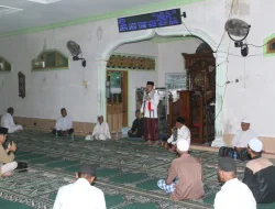 Ketua DPW PKS Babel Silaturahmi dengan Pengurus Masjid Baitul ‘Izzah