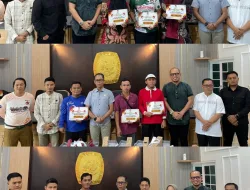 KPU Bangka Serahkan Hadiah Lomba TPS Terbaik Se-Kabupaten Bangka