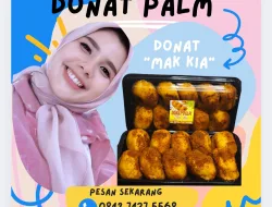 Ditengah Pemotongan Gajih, Honorer Cantik Ini Putar Otak Jualan Donat Palm