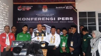 Ribuan Massa Iringi Andi Kusuma–Budiyono Daftar ke KPU,