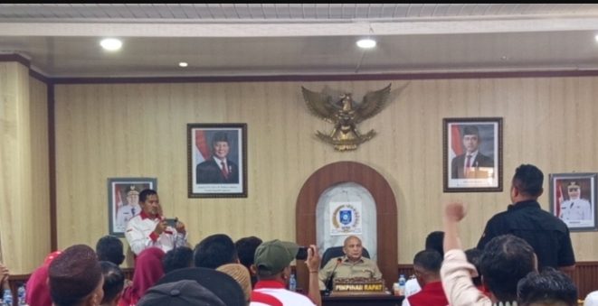 Ratusan BPD Temui Ketua DPRD, Minta Kebun Sawit Rakyat Dilindungi