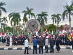 Solidaritas untuk Palestina Bergema di Babel, Ratusan Warga Turun ke Jalan