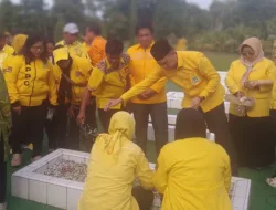 Terus Perkuat Solidaritas, Golkar Babel Ziarah Makam Pahlawan