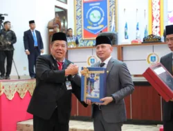 Sampaikan Tiga Rapenda Ke DPRD, Gubernur Hidayat Arsani Tegaskan Arah Pembangunan Bangka Belitung