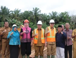 Gubernur Hidayat: Pendidikan harus Membebaskan, Memberdayakan dan Memanusiakan Manusia