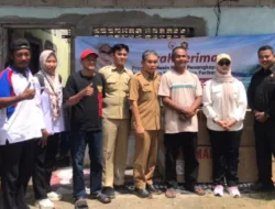 Nelayan Sungailiat Terima Mesin Kapal dari DPR RI,