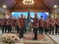 Pengurus PWI DIY 2025–2030 Resmi Dilantik di Kepatihan, Sultan Tekankan Integritas Pers