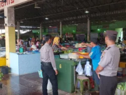 Sat Binmas Polres Bangka Sambangi Pasar Air Ruai, Sampaikan Himbauan Kamtibmas