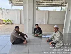 Sambangi Ponpes, Bhabinkamtibmas Merawang Ingatkan Pencegahan Kekerasan Anak