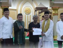 Safari Ramadhan Bupati Bangka. Serahkan Bantuan dan Ajak Jaga Kebersamaan