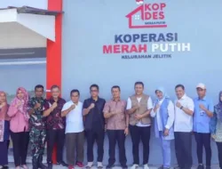 Bupati Bangka Dampingi Stafsus Kemenkop RI Tinjau Koperasi Merah Putih di Jelitik