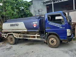 Tangki Biru BN 1564 WD Tumbang! BBM Ilegal 5 Ton Kepergok, 9 Orang Diborgol Satreskrim